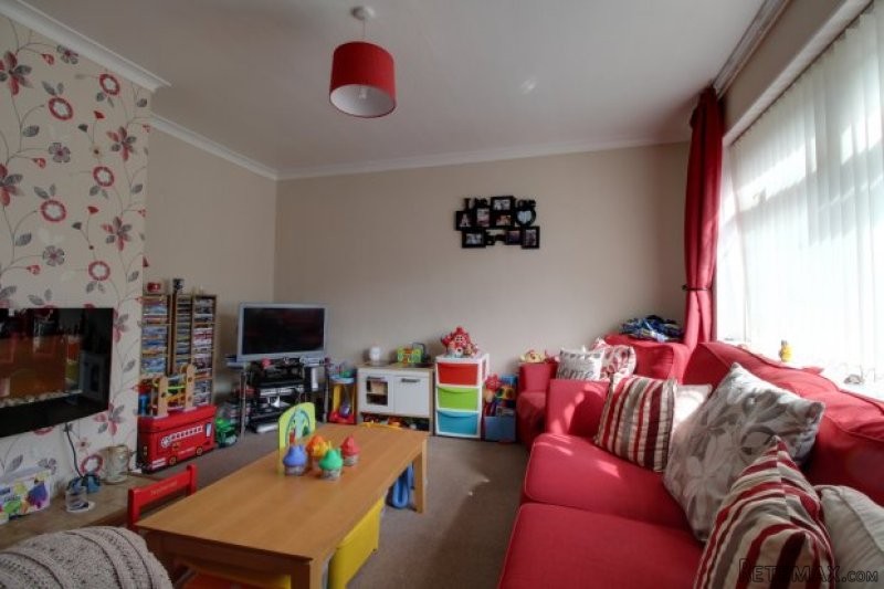 3 bedroom, Semi-detached House house.. - 2