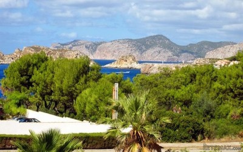 Beautiful 1st floor apartment in a..