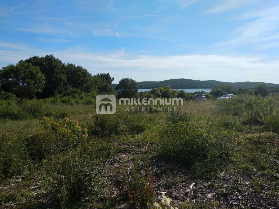 Istra, Medulin, građevinsko zemljište od 526m2