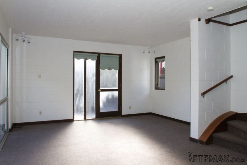 Prime Location - Lock up and Leave - 2