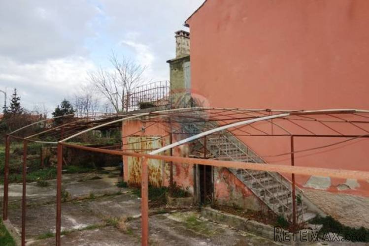 STARA KUĆA SA SVIM PRIKLJUČCIMA 1200 m OD STAROGRADSKE... - 4