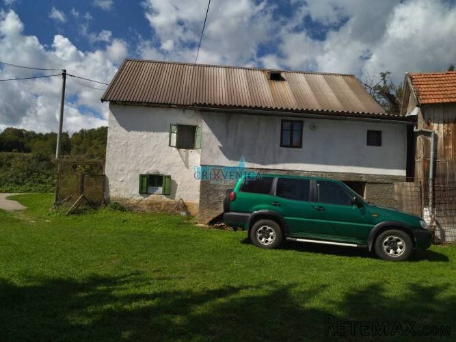 Brinje, seosko imanje sa kućom i 13580 m2 zemlje - 2