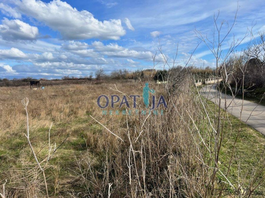 Privlaka, građevinsko zemljište 1669m² - 2