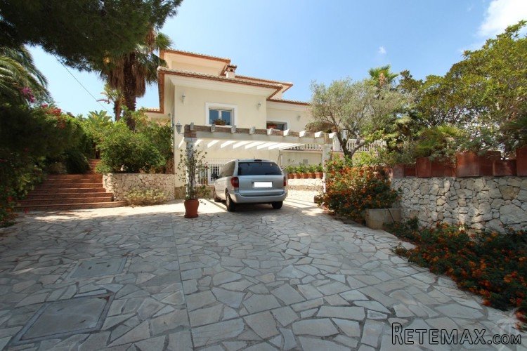 Villa of very good quality construction and ready to live.. - 3