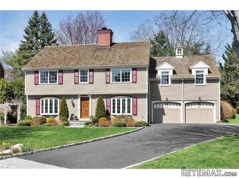 3 bedroom House For Sale: 22 HALF MOON..