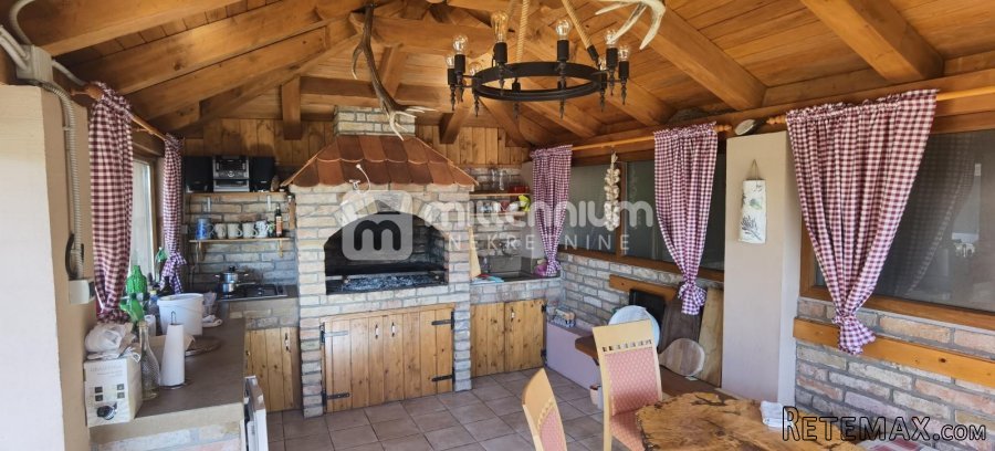 Kastav, prekrasna kuća od 480m2 s bazenom i velikom.. - 10