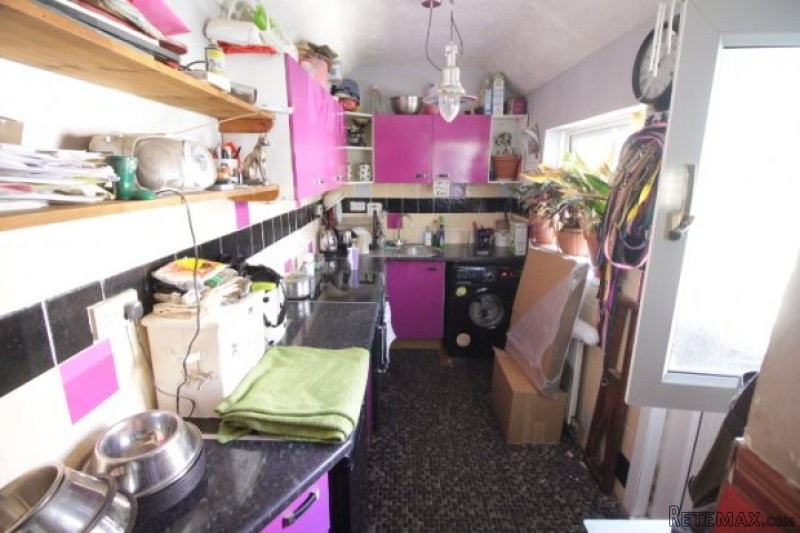 2 bedroom, Terraced House house for sale - 2