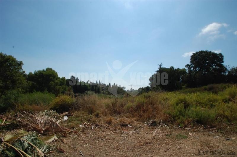 Plot/land For Sale In Nueva Andalucia..