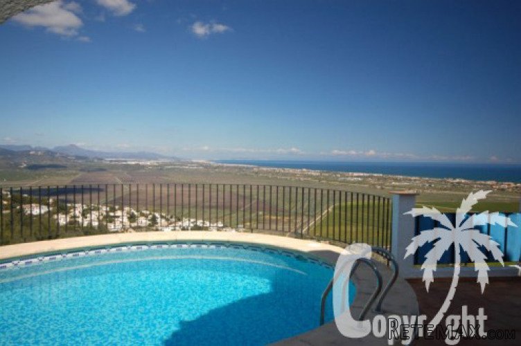 This villa is located on a sunny position of the Monte Pego.. - 2