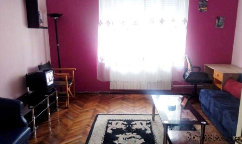 Centar - pesacka zona, renoviran, kompletna bela tehnika -.. - 3