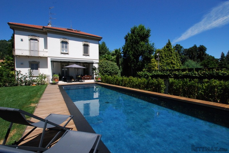 Luxurious Villa With Swimming Pool In..