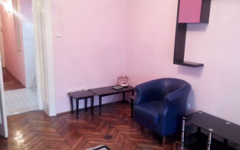 Centar - pesacka zona, renoviran, kompletna bela tehnika -.. - 4