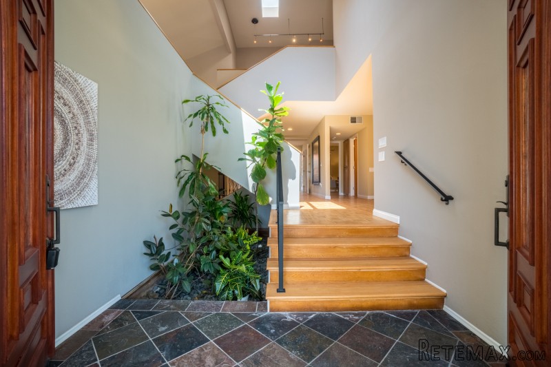 3210 Goldfinch Street - 2