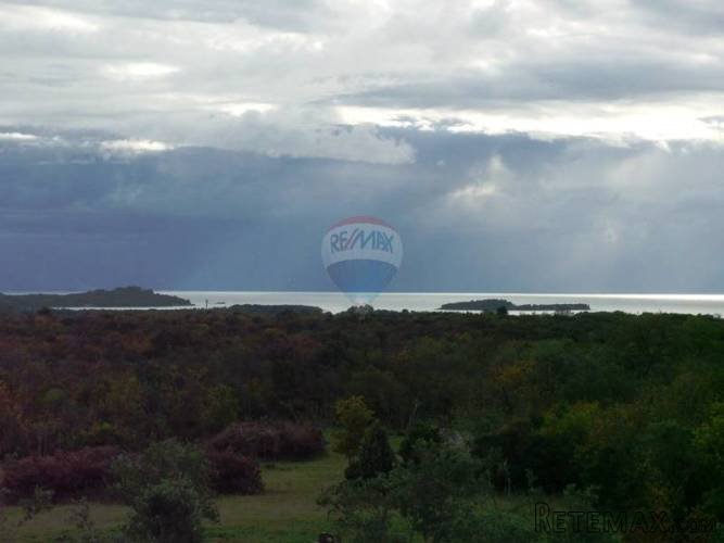 Građevinsko zemljište s panoramskim pogledom na more