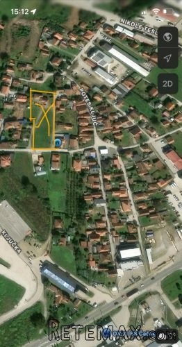 Na prodaju plac u Kljuckoj sa dve kuce i pomocnim objektima