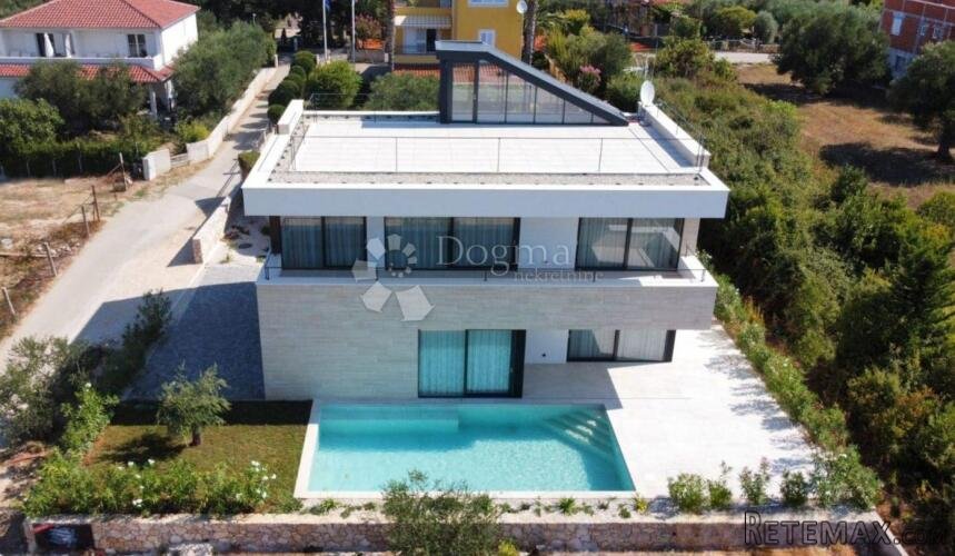 ELEGANTNA VILA BLIZU MORA - 2