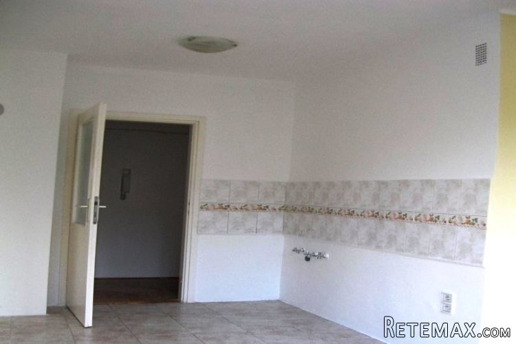 Konjarnik, renoviran, terasa, lift, klima, blind vrata -.. - 2