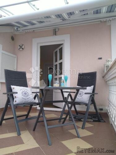 KRK,MALINSKA -Apartman 3S+DB,terasa,tri parking mjesta - 2