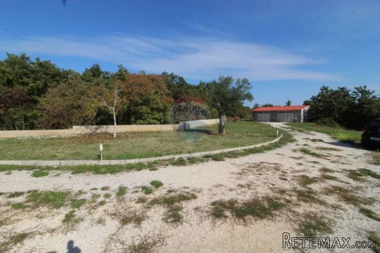 ISTRA, MARČANA, prizemna kuća na velikoj okućnici - 4