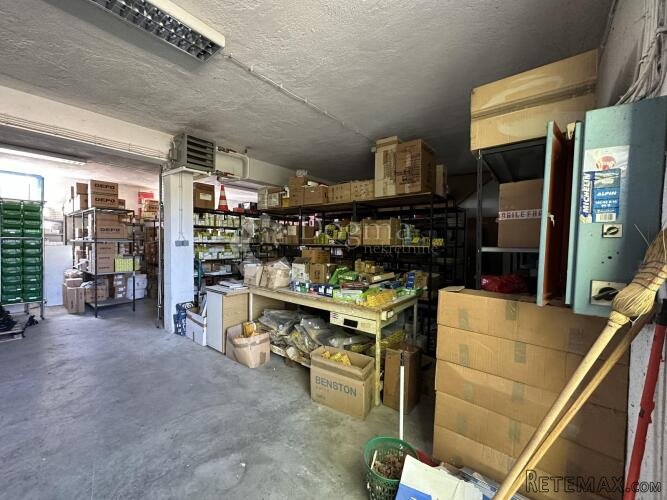 Matulji-poslovni prostor 400m2 sa 680 m2okućnice - 6