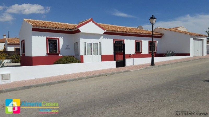 Villa For Sale In Chirivel