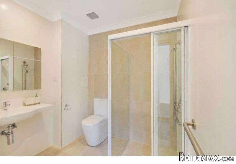 Modern Living And Great Lifestyle - St.. - 2