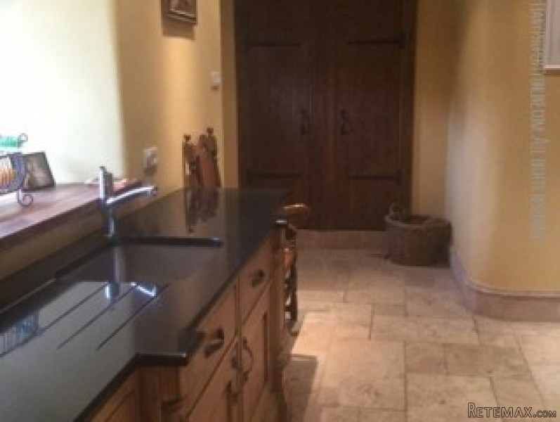 Elegant 5 bed manoir with turret.. - 2