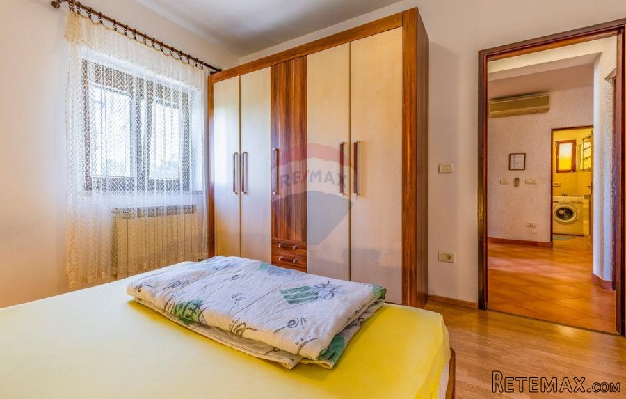Istra, Pula, kuća sa pet stanova - 8