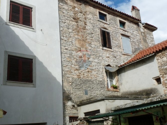 GALIŽANA, kuća u nizu od 120 m2 - 2