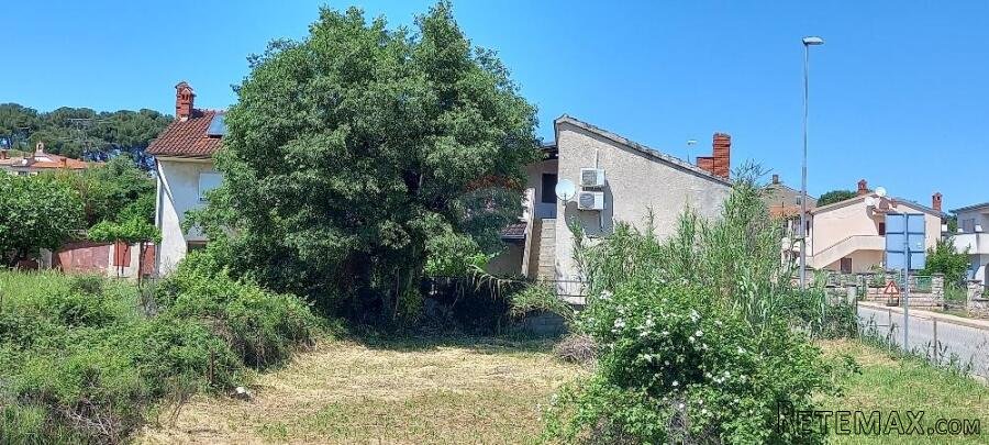Istra,Pula predgrađe-kuća s dvorištem - 2