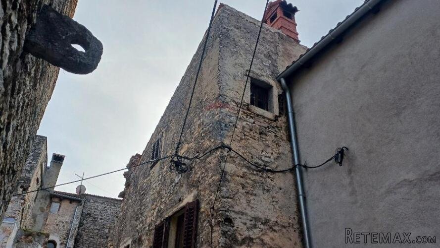 Istra, Vodnjan,stara kamena kuća za obnovu - 2