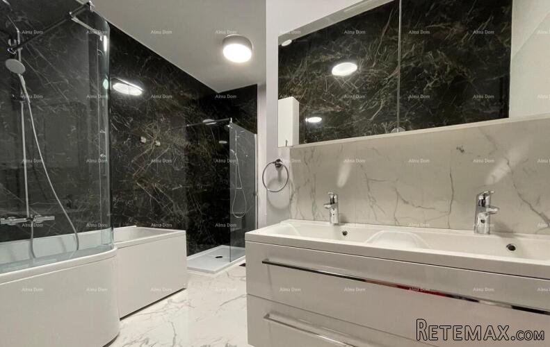 Prodaje se kuća sa 3 apartmana, Poreč - 3