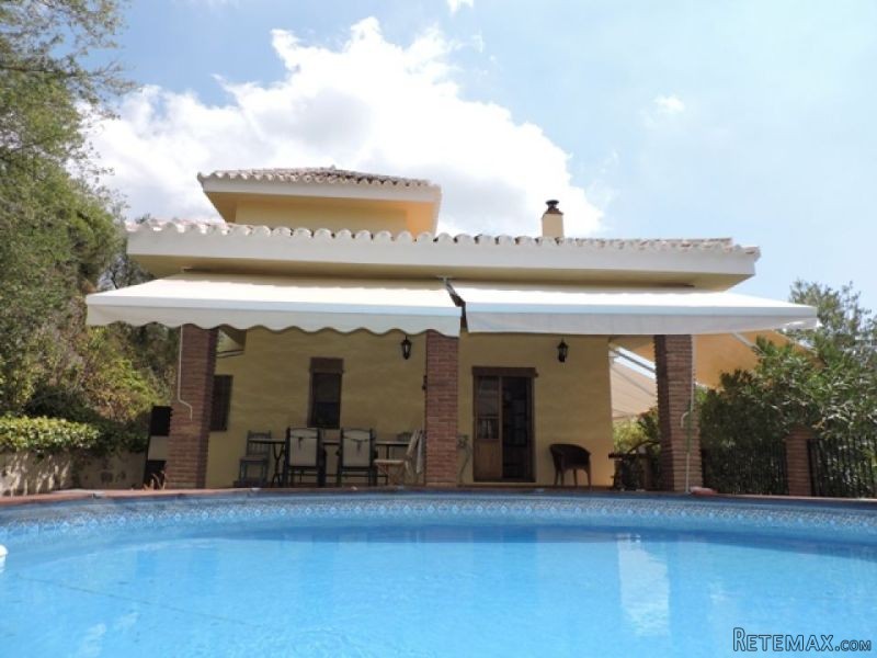 3 bedroom, 3 bathroom Finca/Country..