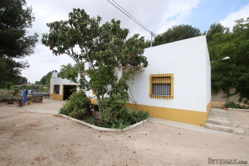 Yecla country house (Ref. PV2568)