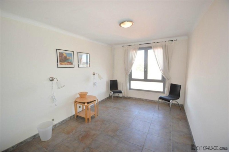 A Vendre F3 Entierement Renove 5ème.. - 2