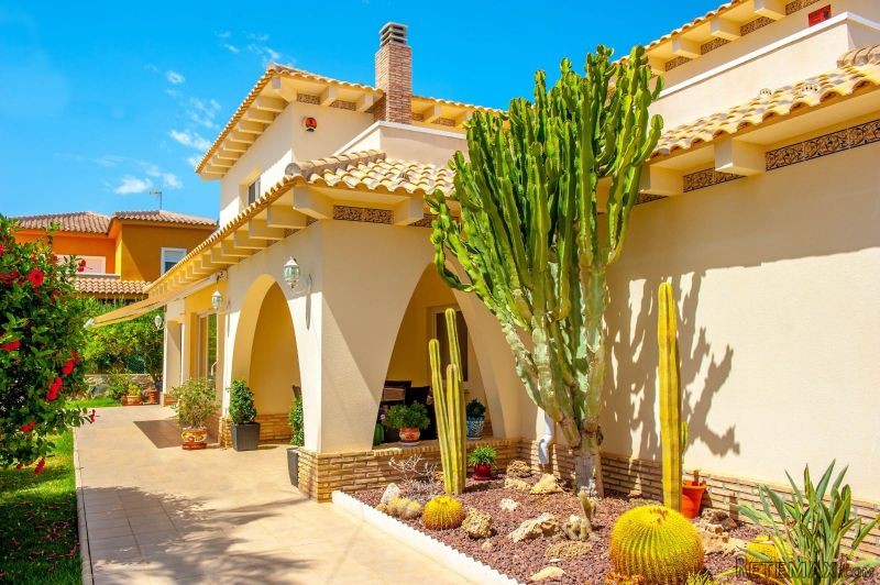 4 Bedrooms - Villa - Alicante - For Sale - 2