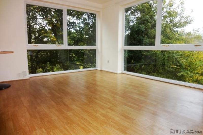 2 bed flat to rent - 2
