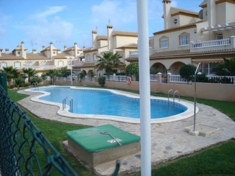 4 Bedrooms - Villa - Alicante - For Sale - 2