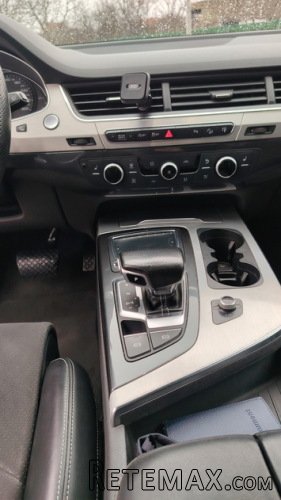 Audi Q7 S-Line - 11