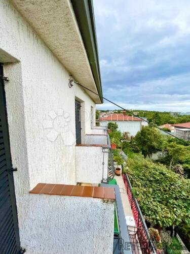 KOSTRENA, KUĆA NA IZVRSNOJ LOKACIJI S POGLEDOM NA MORE - 11