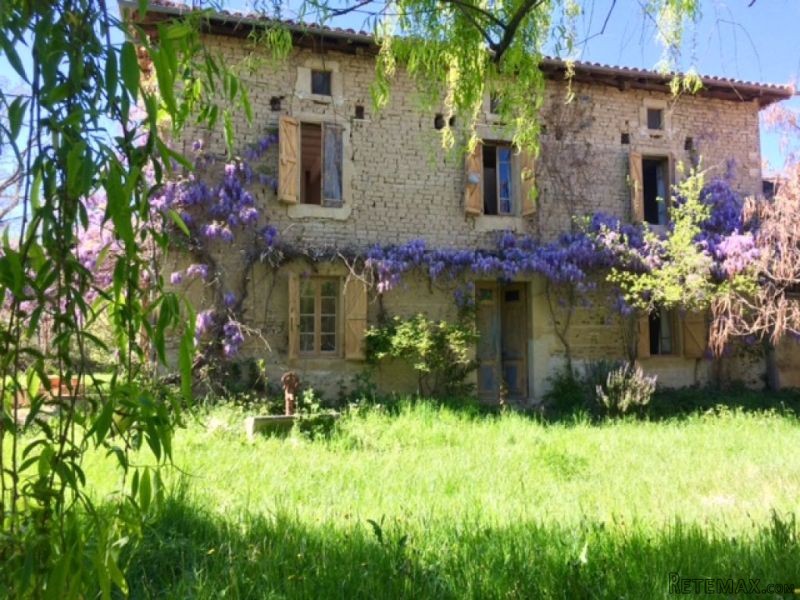 Beautiful Detached 4 Bed Country House..