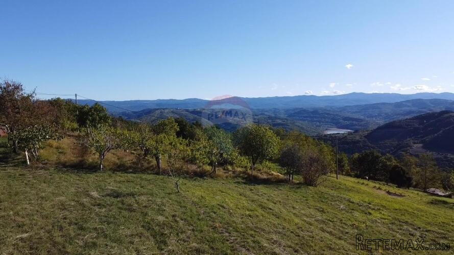 Motovun okolica, građevinsko zemljište s lijepim pogledom - 2