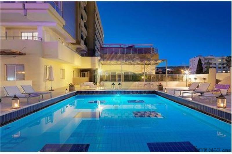 Condo/Apartment - For Sale -..