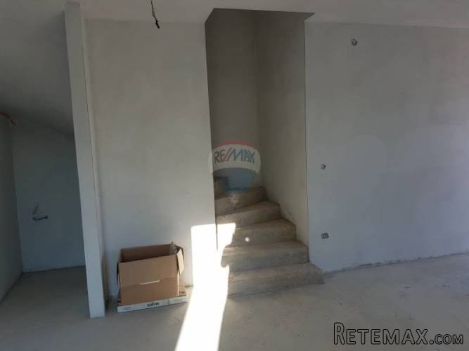 Prodaje se kuća - 4
