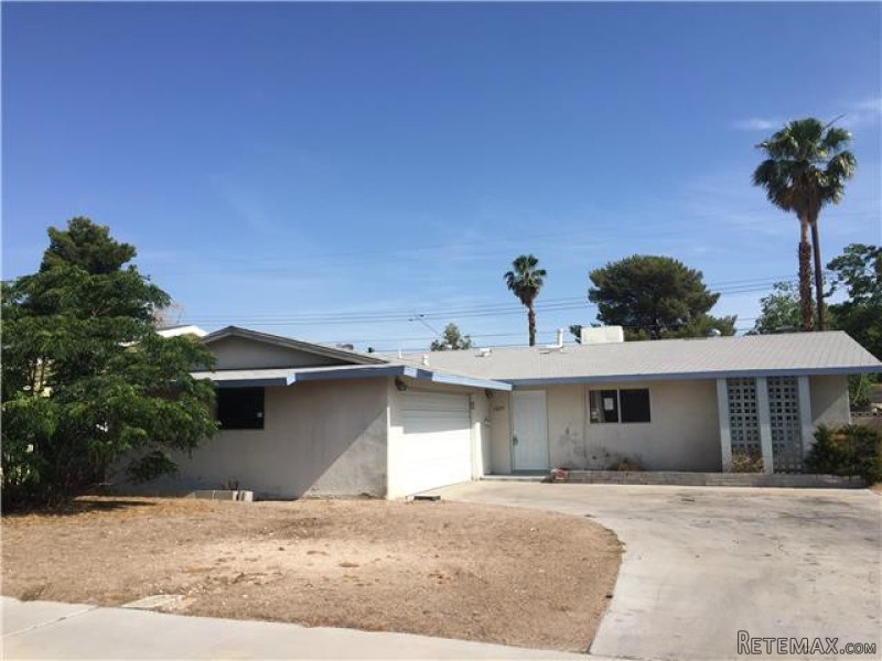 5820 Martita Ave Las Vegas, NV, 89108..