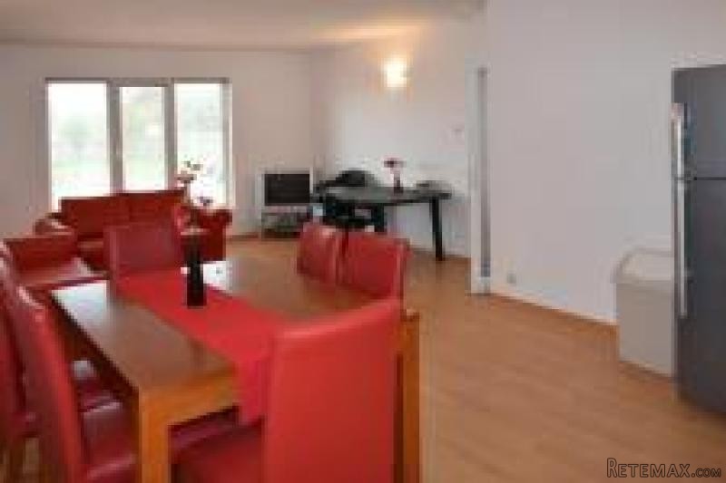 3 BED 2 BATH furnished bungalow with a.. - 2