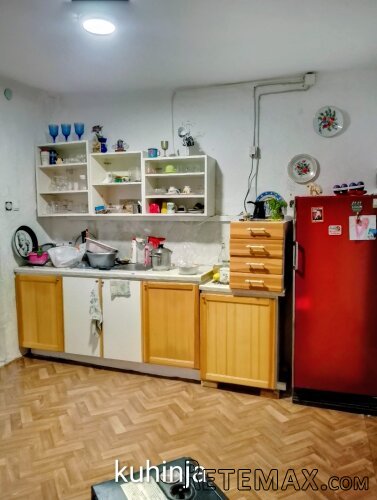 Prodajem kucu u Banatskoj Dubici - 19