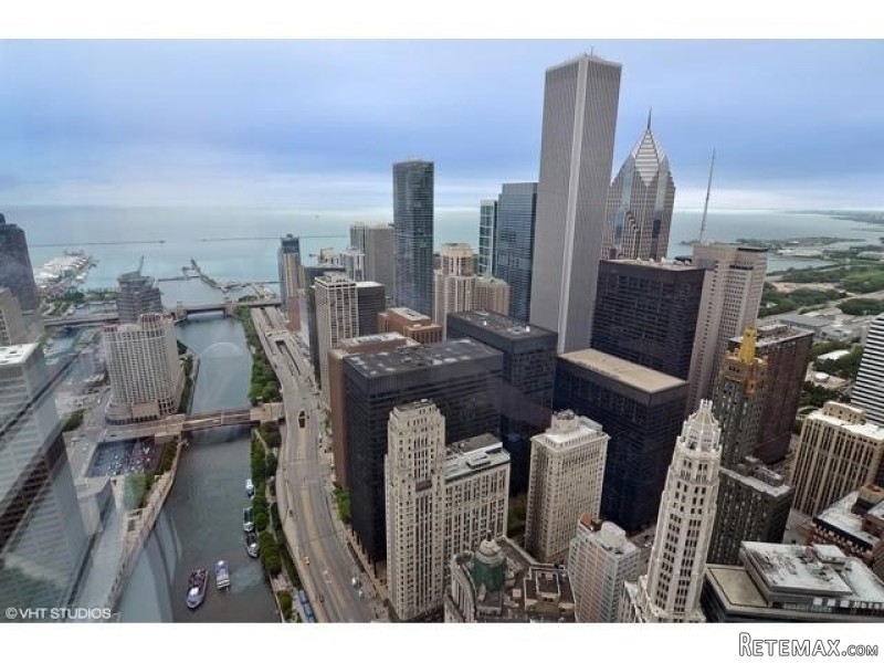N Wabash Avenue