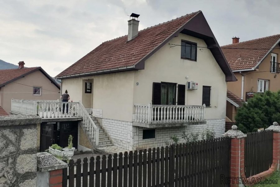 Na prodaju porodicna kuca u Arandjelovcu - 2