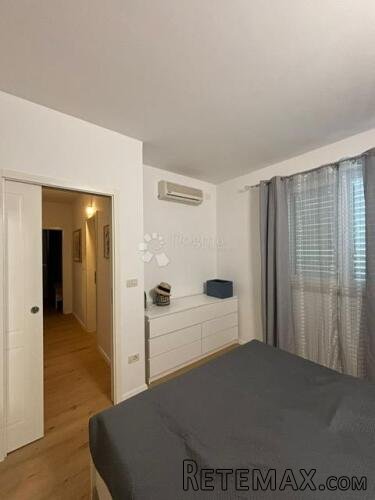Kuća u Istri, Banjole – uređena s garažom i vrtom - 3